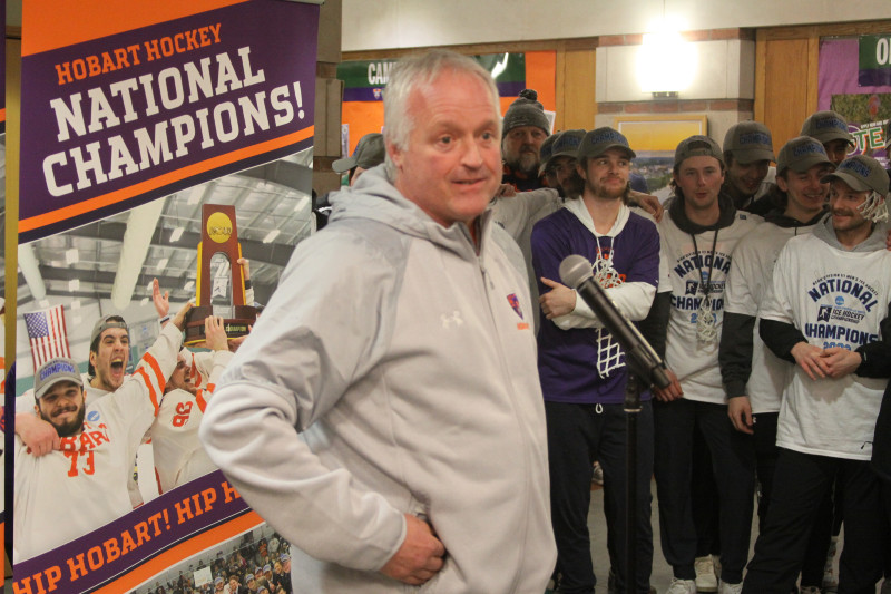 FLX MORNING PODCAST – Hobart hockey coach Mark Taylor