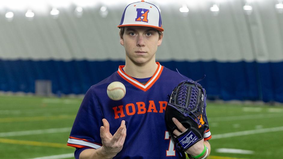 Hill hits 1st homer, Yellowjackets sweep Statesmen