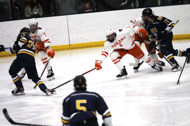 #1 Statesmen win 10th straight, advance to NEHC Hockey Championship