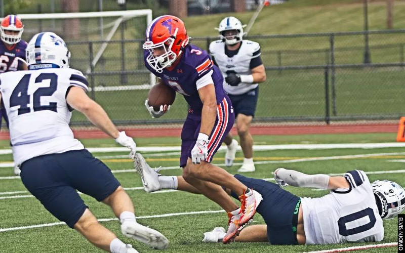 Hobart Receivers Collect Liberty League Awards
