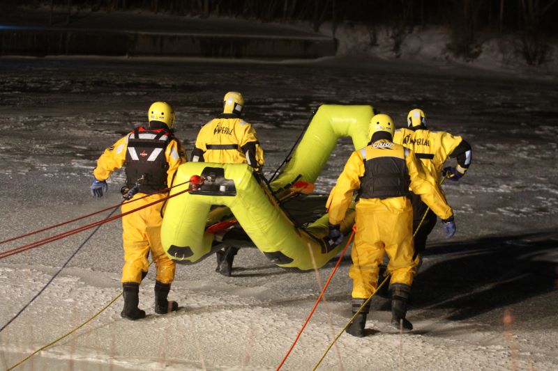 Seneca County Firemen Practice Water Rescue on Frozen Canal