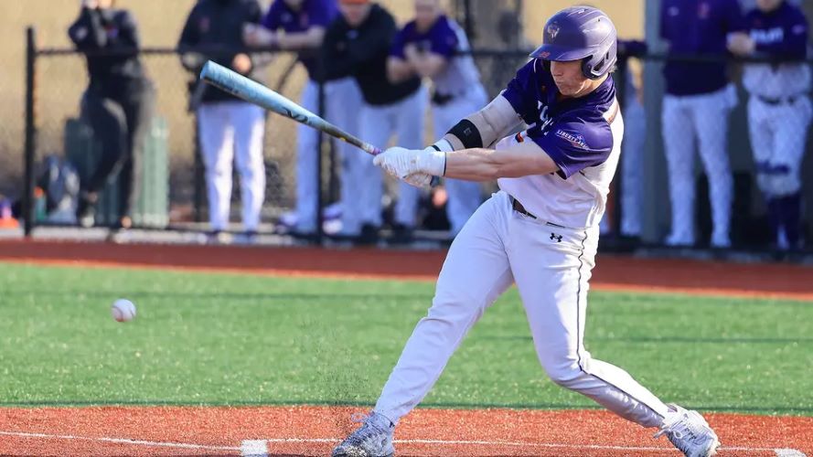 Hobart Baseball Sweeps Doubleheader from RIT