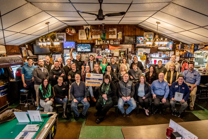 Ronnie’s Cedar Inn Hosts FLX Chamber’s March Mixer