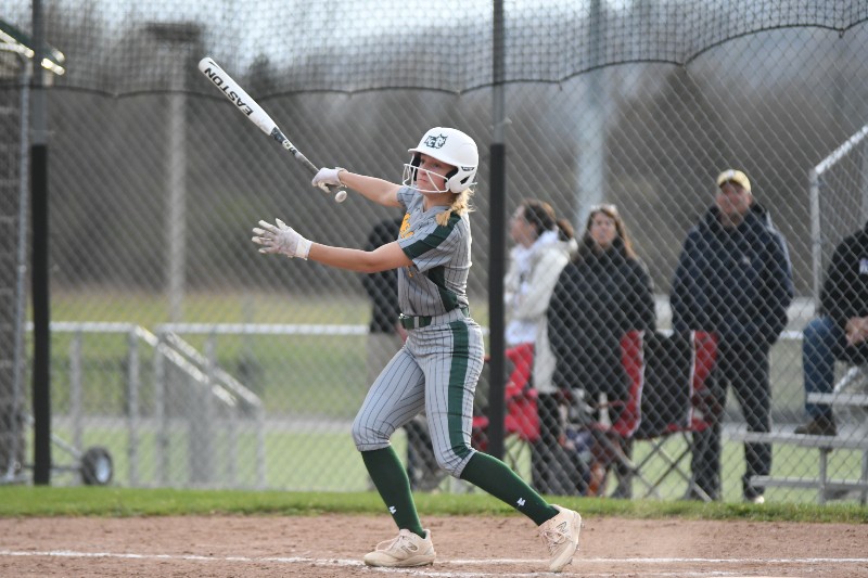 Keuka Softball Drops Doubleheader to Naz at Home