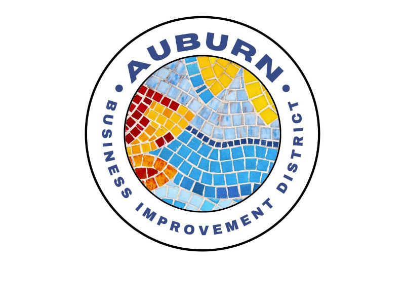 Voting Opens Sat. for Auburn BID Holiday Decorating Contest
