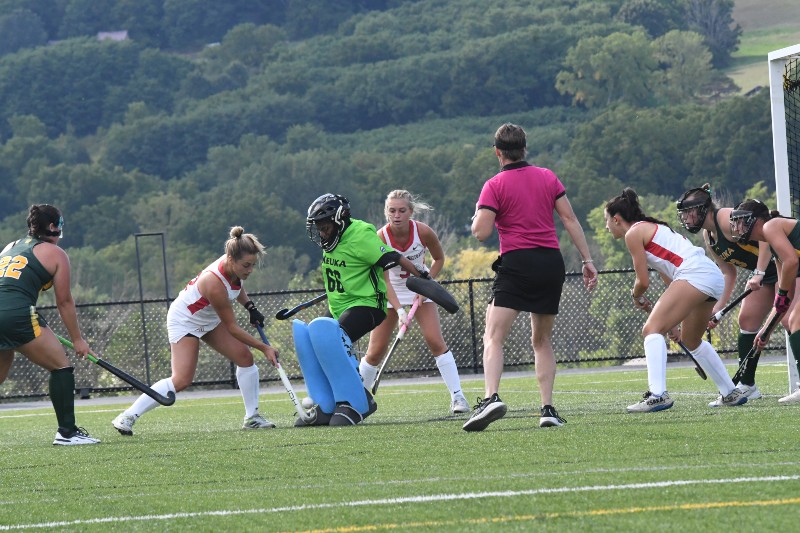 Wolves Drop Field Hockey Season Opener to SUNY Oneonta