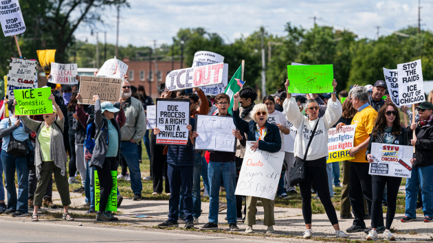 Chicago braces for expanded immigration enforcement as local officials push back on Trump post