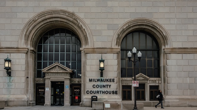 Milwaukee judge convicted of obstructing federal immigration agents resigns