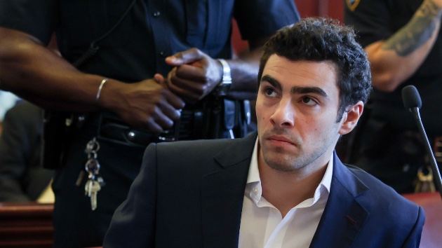 Luigi Mangione returns to federal court for pretrial hearing over potential death penalty