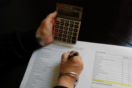 DiNapoli Warns of $27.5B Budget Gap in Proposed ’27 Executive Budget