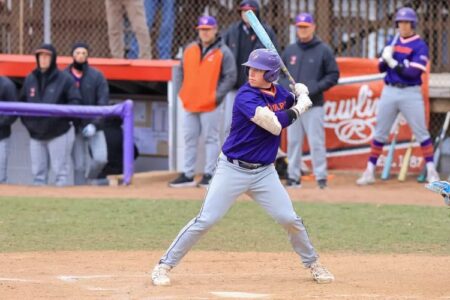 Statesman Rout Diplomats in Sunday Baseball Matchup